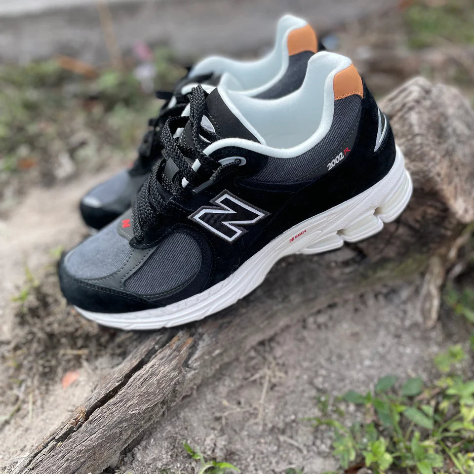 NEW BALANCE TRAINERS BLACK GREY WHEAT